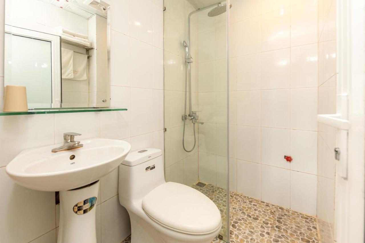 Oyo 709 Seoul Hotel Hanoi Dış mekan fotoğraf